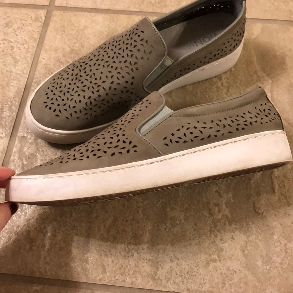 Vionic shoes